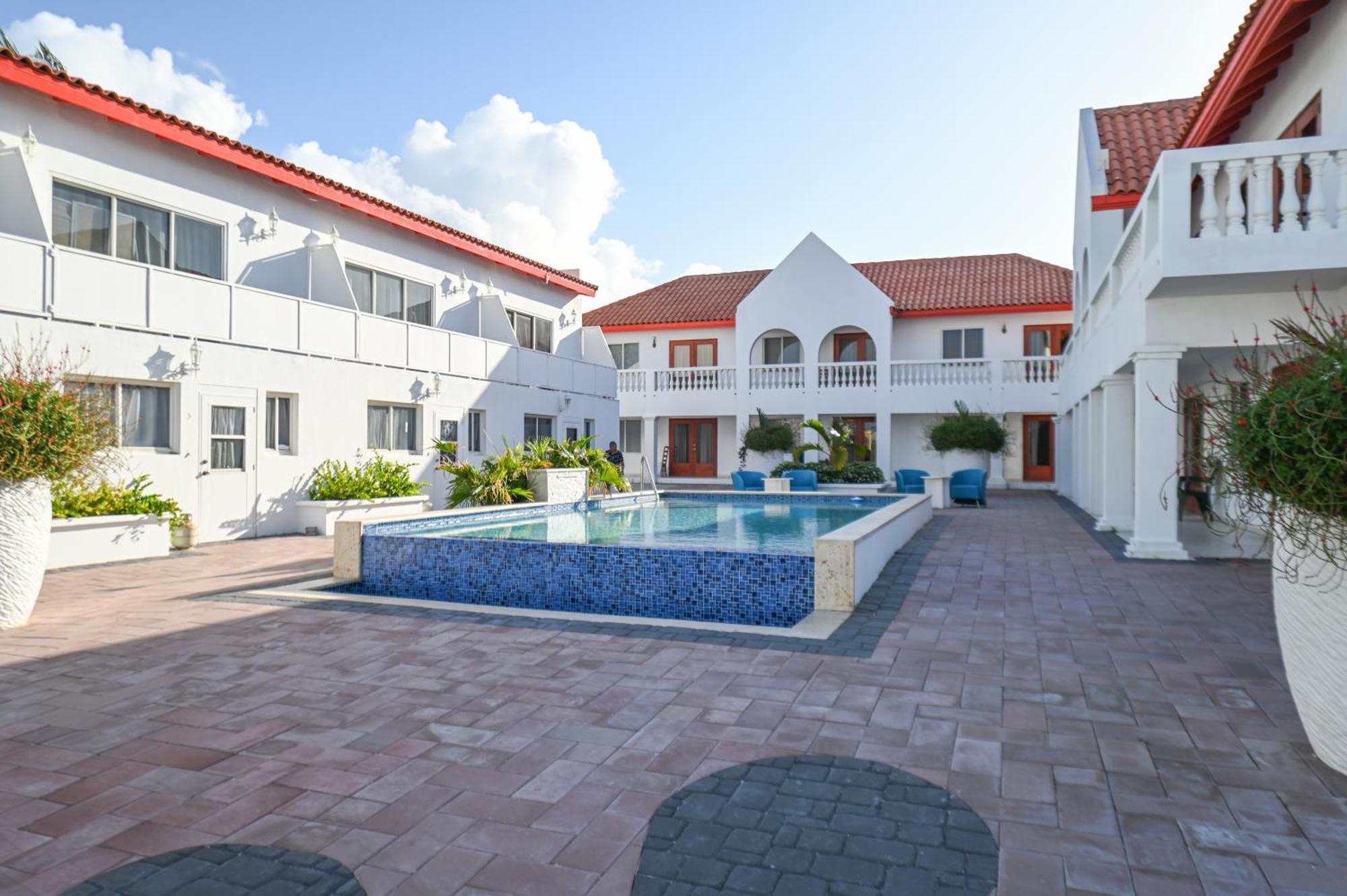 E Solo Aruba Apartments Oranjestad Exterior photo